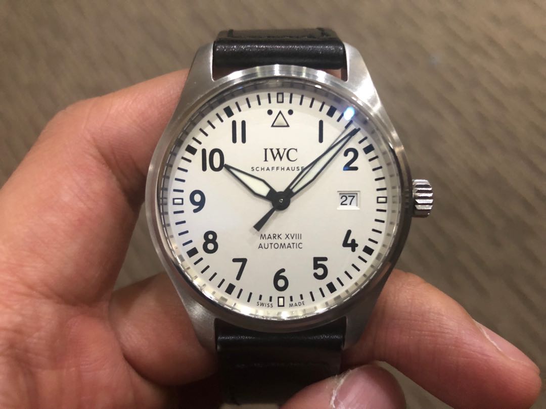 Like New Local May 2016 IWC Pilot Mark 18 XVIII IW327002 Luxury