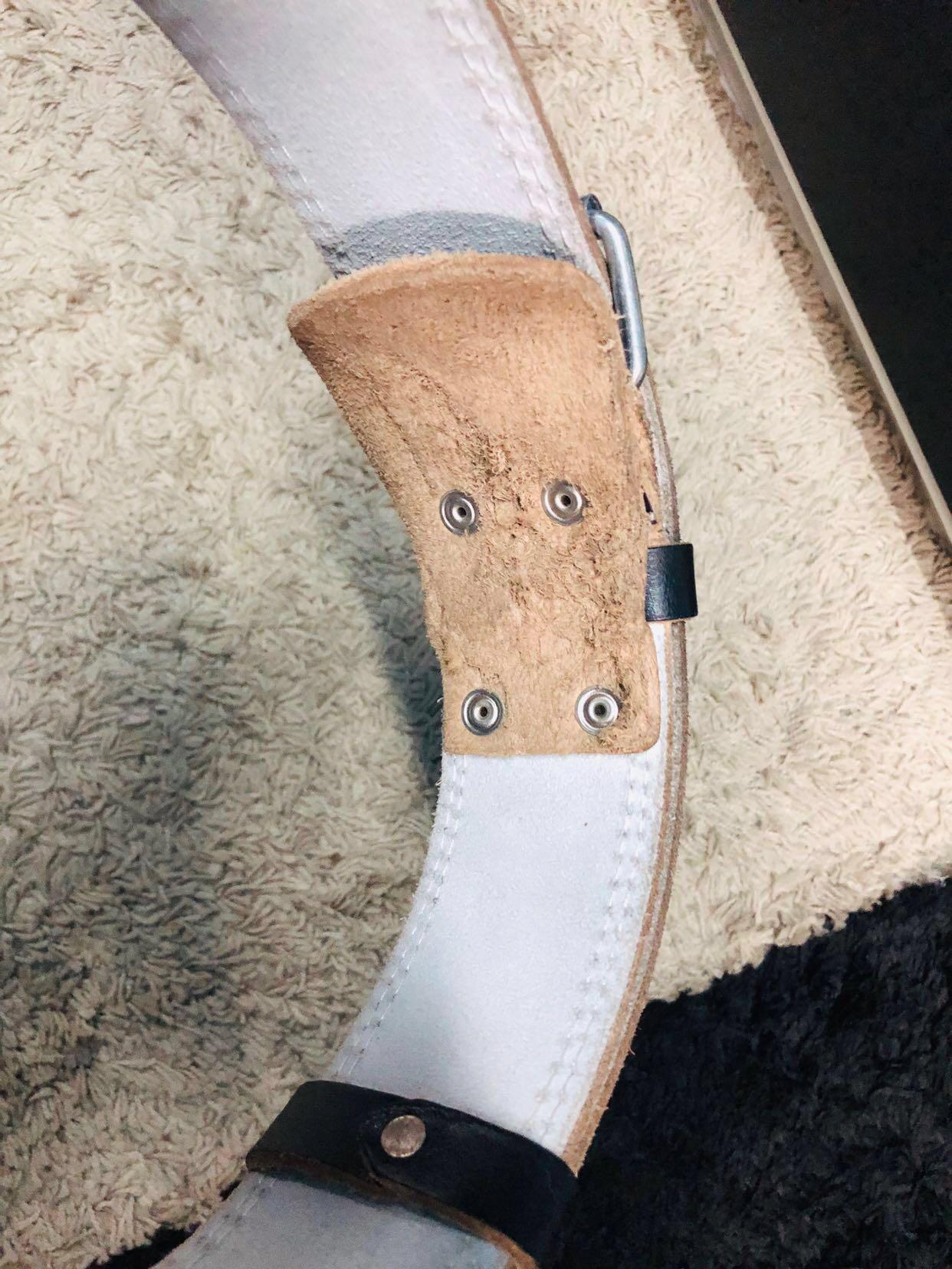 Myprotein Leather Lifting Belt, Sports Equipment, Exercise & Fitness