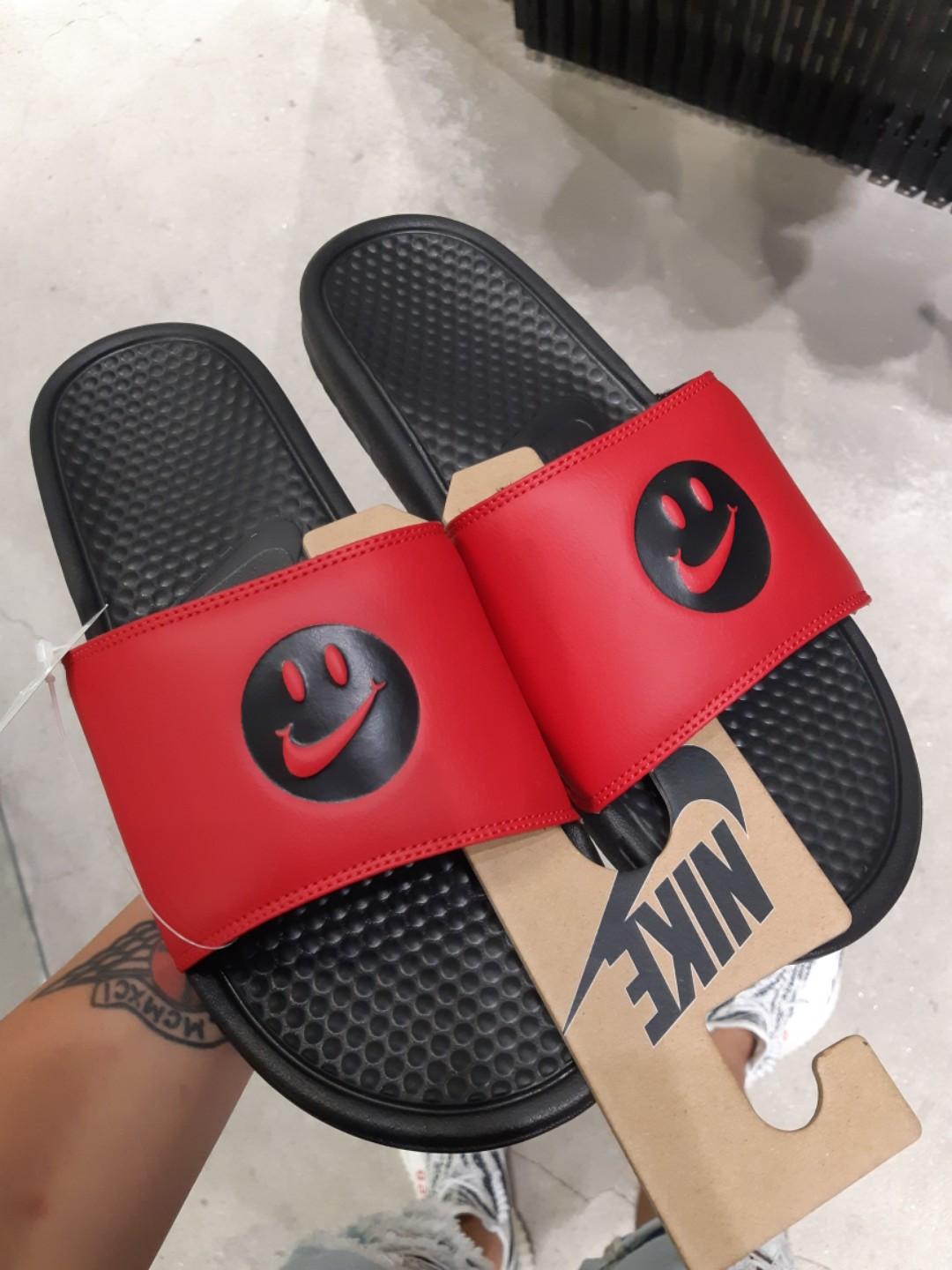 have a nike day slides
