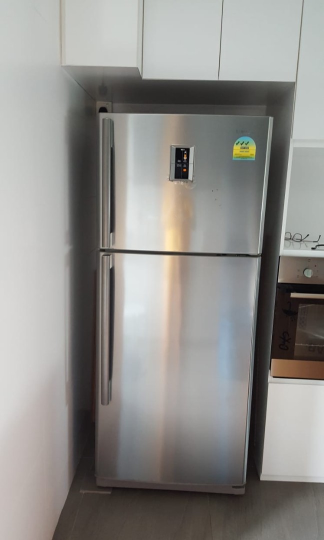 Samsung Refrigerator Model RT54QBSL, TV & Home Appliances, Kitchen