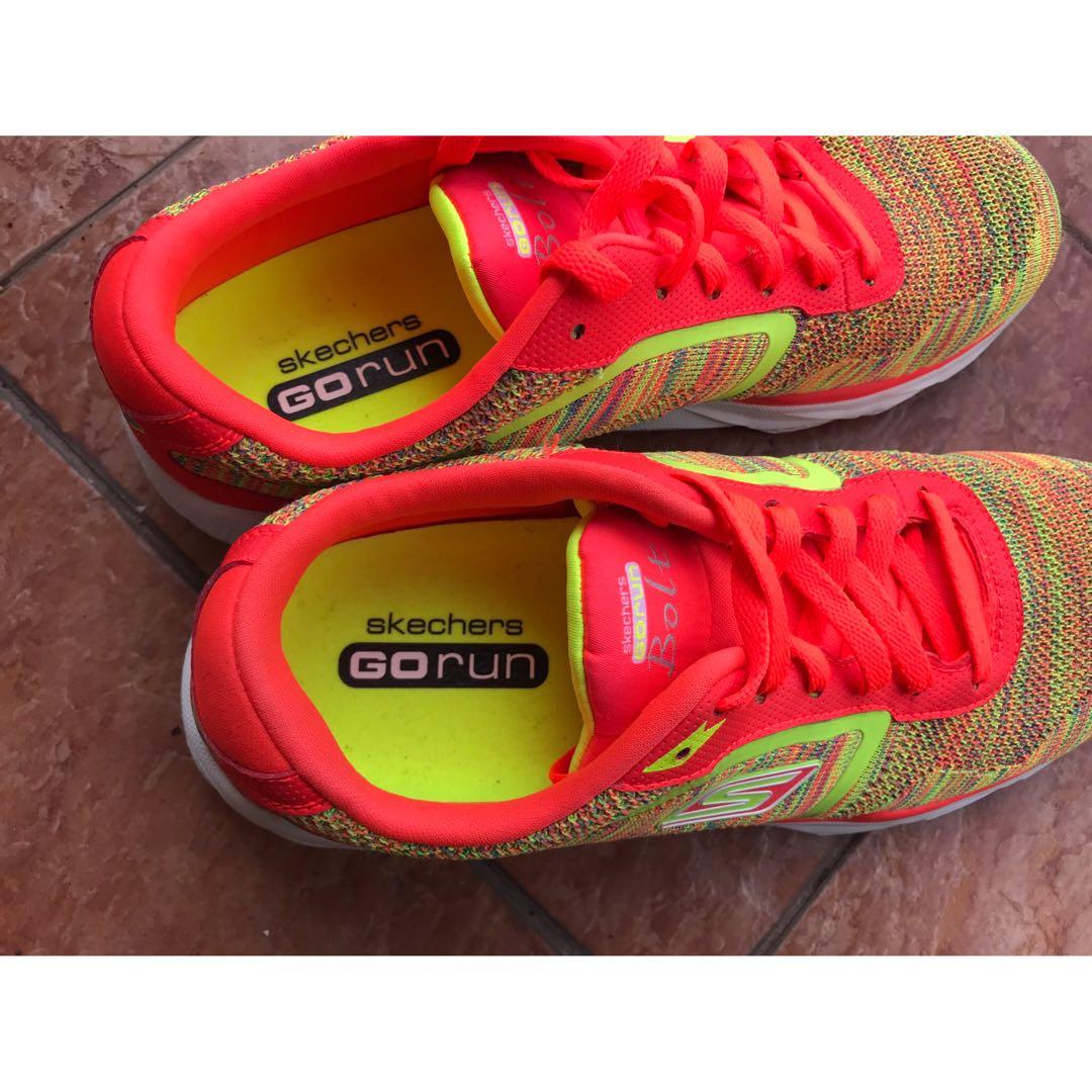 Skechers go run bolt hotsell