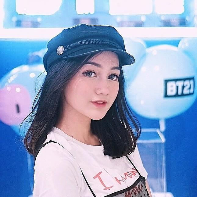 TOPI ZARA TOPI H M CAPTAIN HAT Fesyen Wanita Aksesoris di Carousell