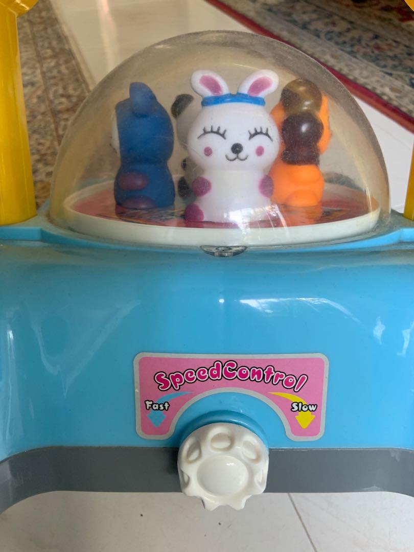 Walker (Category: Infant Playtime) located in Singapore. Submitted by ehteasee (Listing ID 221383170, Image 3). Description: condition 6/10.