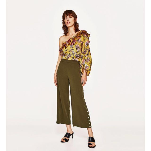 zara cropped trousers with buttons