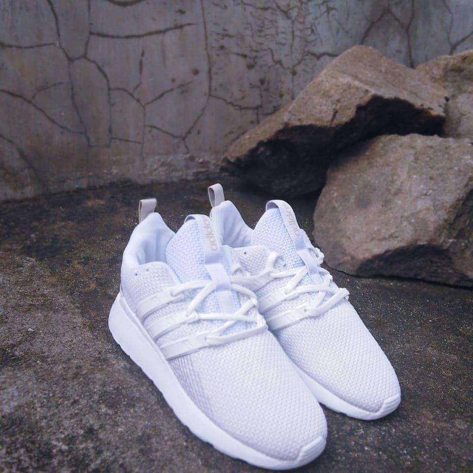 Adidas questar online flow all white