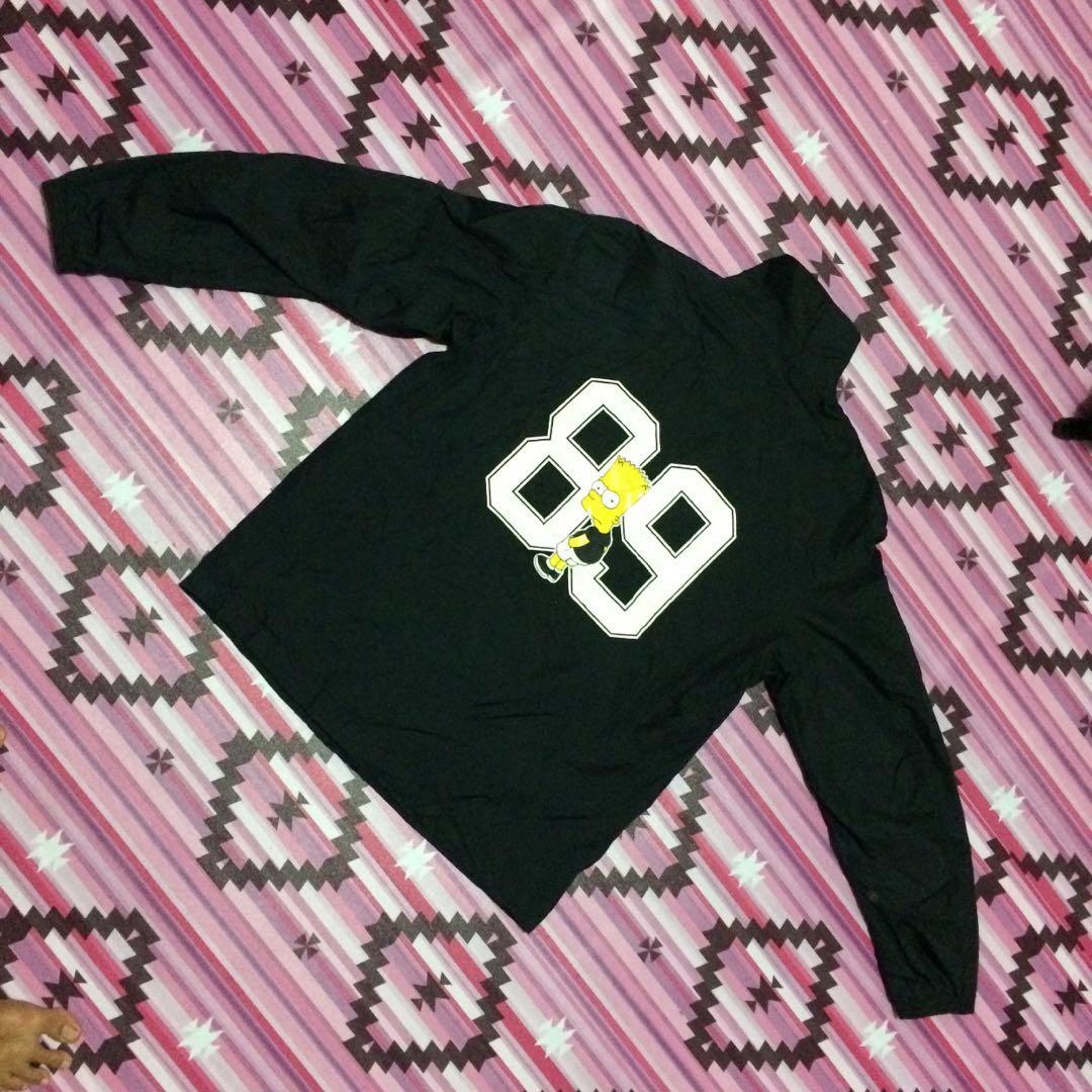 bart simpson (Category: Hoodies) located in Sandakan. Submitted by ray_ss (Listing ID 198085086, Image 2). Description: JACKET SPAO bart simpson condition 9.5/10 print ok tiada koyak size fit XL.