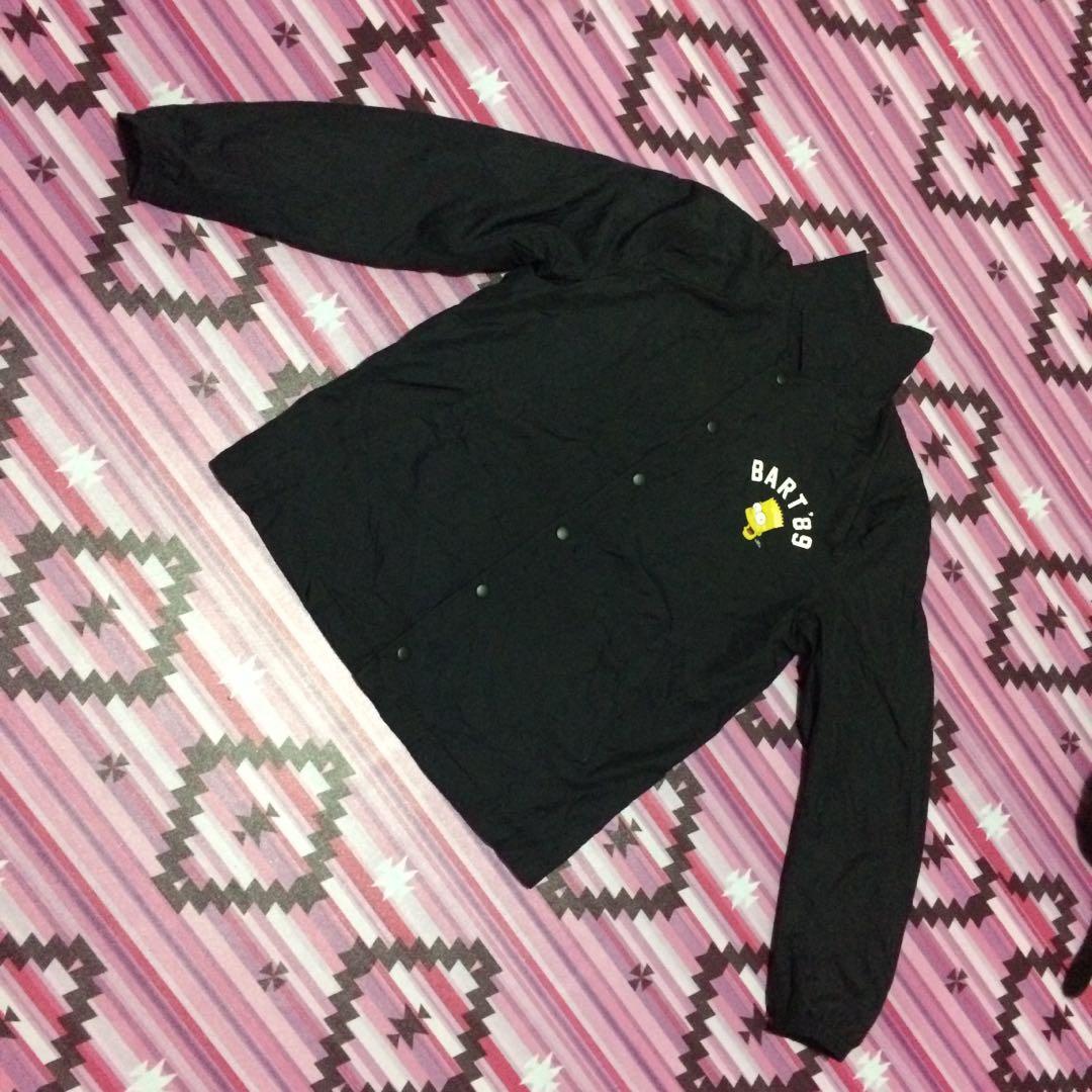 bart simpson (Category: Hoodies) located in Sandakan. Submitted by ray_ss (Listing ID 198085086, Image 1). Description: JACKET SPAO bart simpson condition 9.5/10 print ok tiada koyak size fit XL.