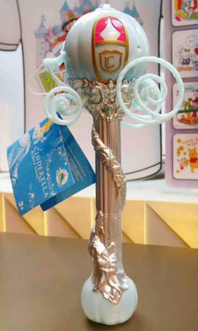 Cinderella Bubble Wand with changing Color