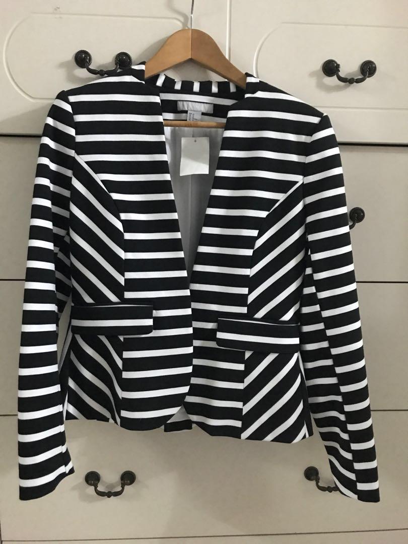 H&m store striped blazer