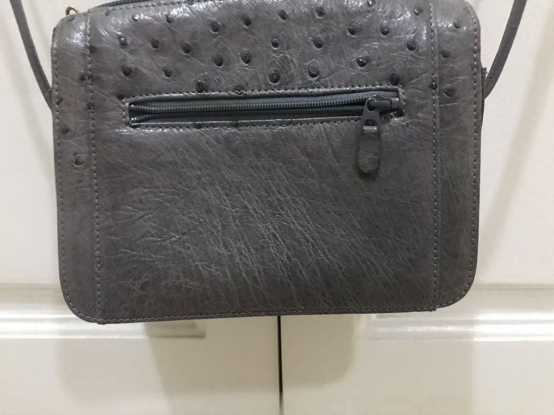 Feraud Paris Sling Bag, Women's Fashion, Bags & Wallets, Cross-body Bags on  Carousell