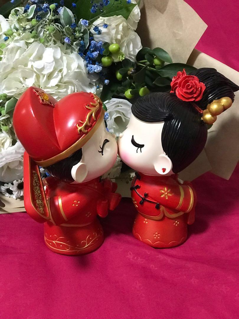 Chinese shop wedding dolls