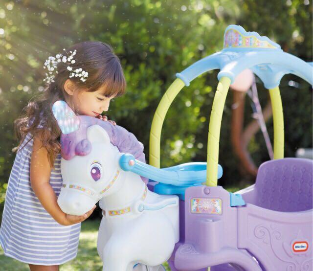 Little tikes horse and carriage smyths shop