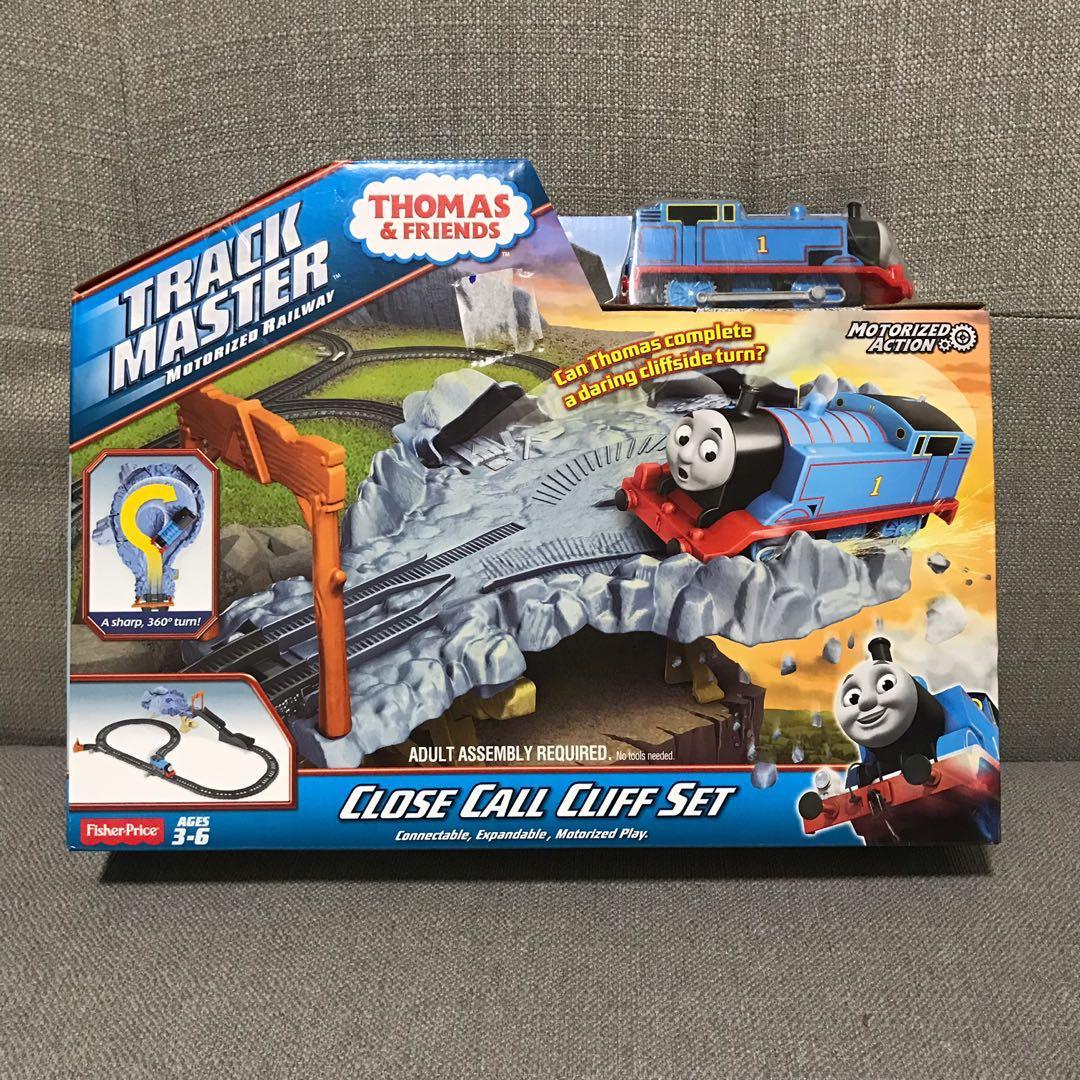 thomas and friends close call cliff set