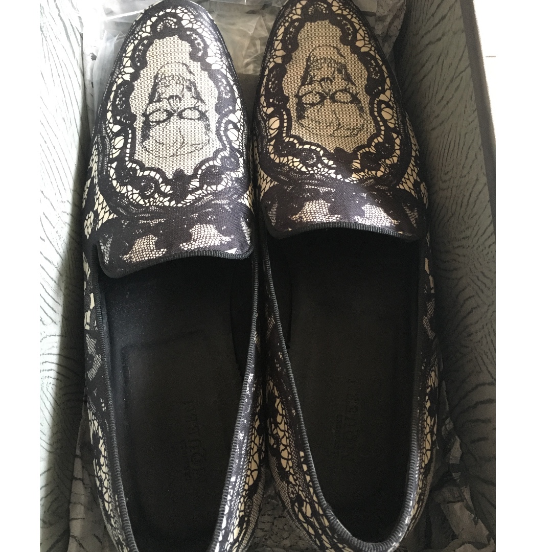 alexander mcqueen skull loafers