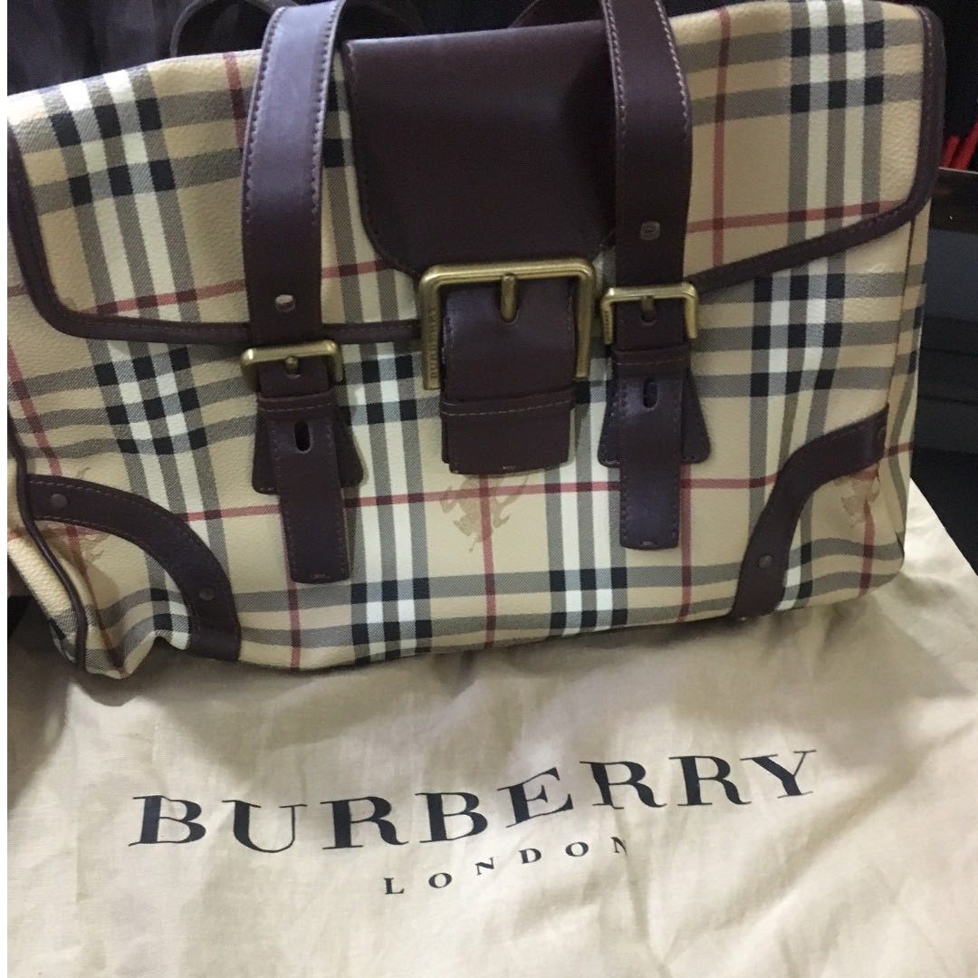 burberry classic shoulder bag