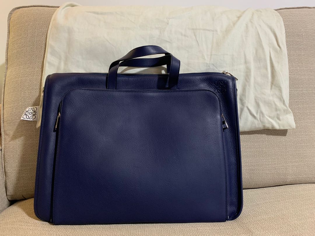 wide briefcase