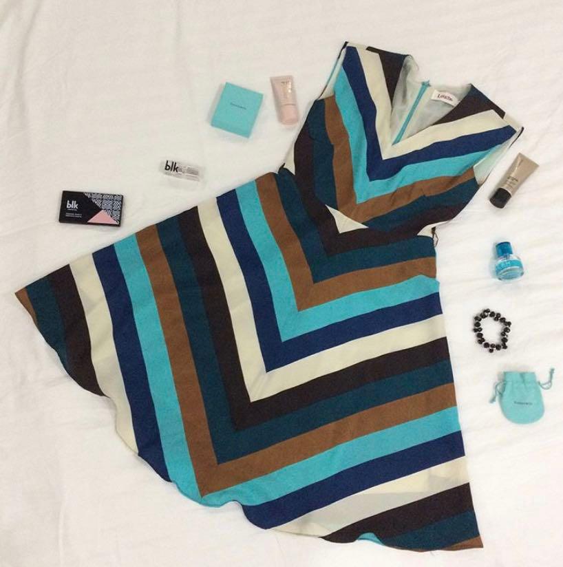 Multicolored dress (Category: Dresses) located in Manila. Submitted by hflores_23 (Listing ID 221401120, Image 1). Description: Multicolour dress bought in London UK size 8 (fits S to M frames) More photos on IG: https://www.instagram.com/p/BePz8JkgqGi/?utm_source=ig_share_sheet&igshid=5mc489rmc3gs .