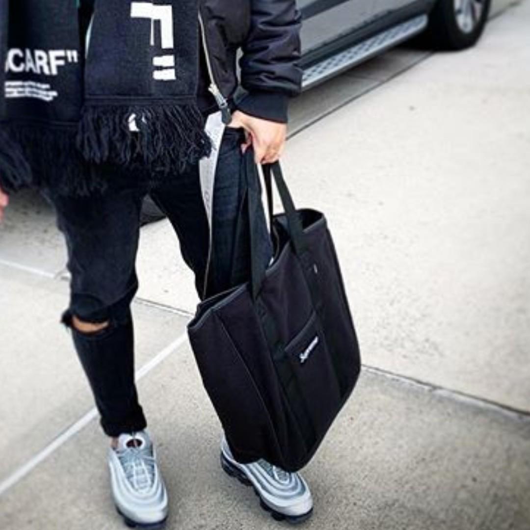 Supreme polartec tote bag top