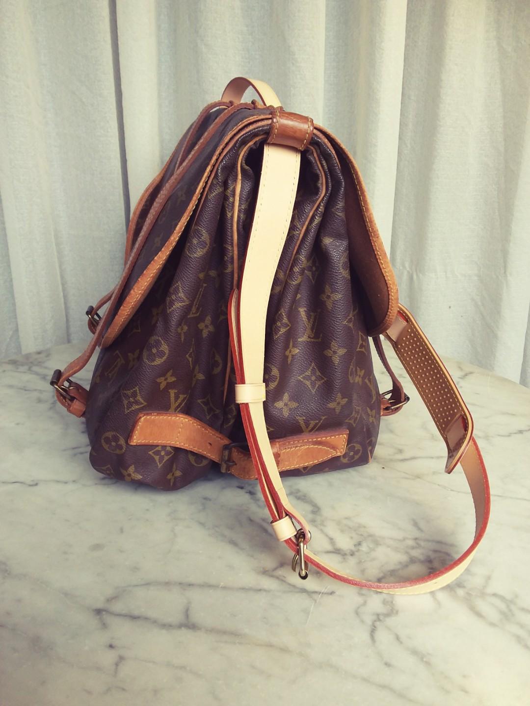 Vintage Louis Vuitton Saumur Bag (M42252), Men's Fashion, Bags, Sling Bags  on Carousell