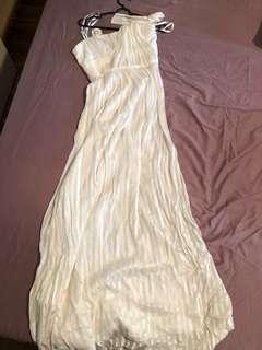 BNWT BCBG max Azria chiffon silk cream dress