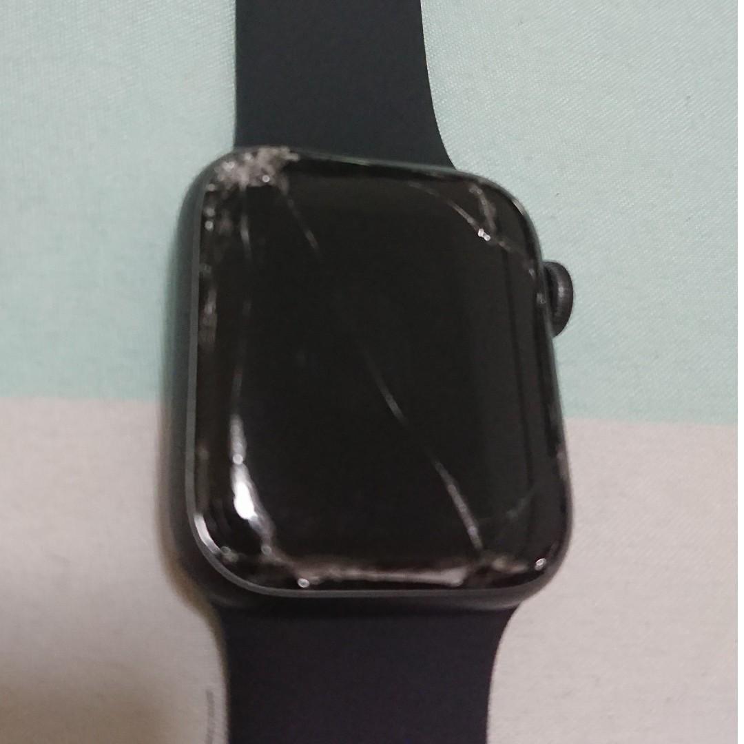 Apple Watch Series 4 40mm AL Black GPS cracked screen