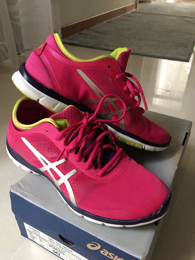 Asics gel fit nova hotsell