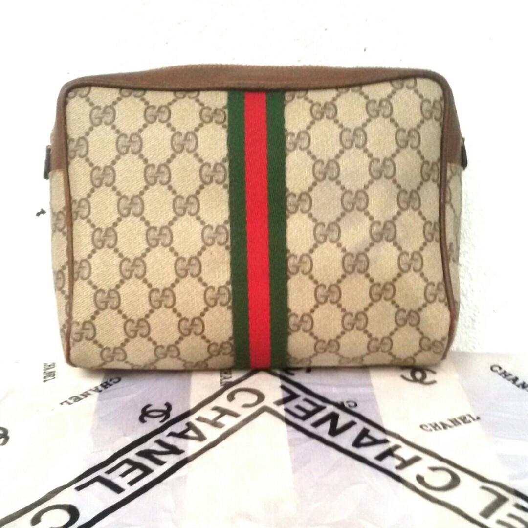 Gucci monogram clutch top