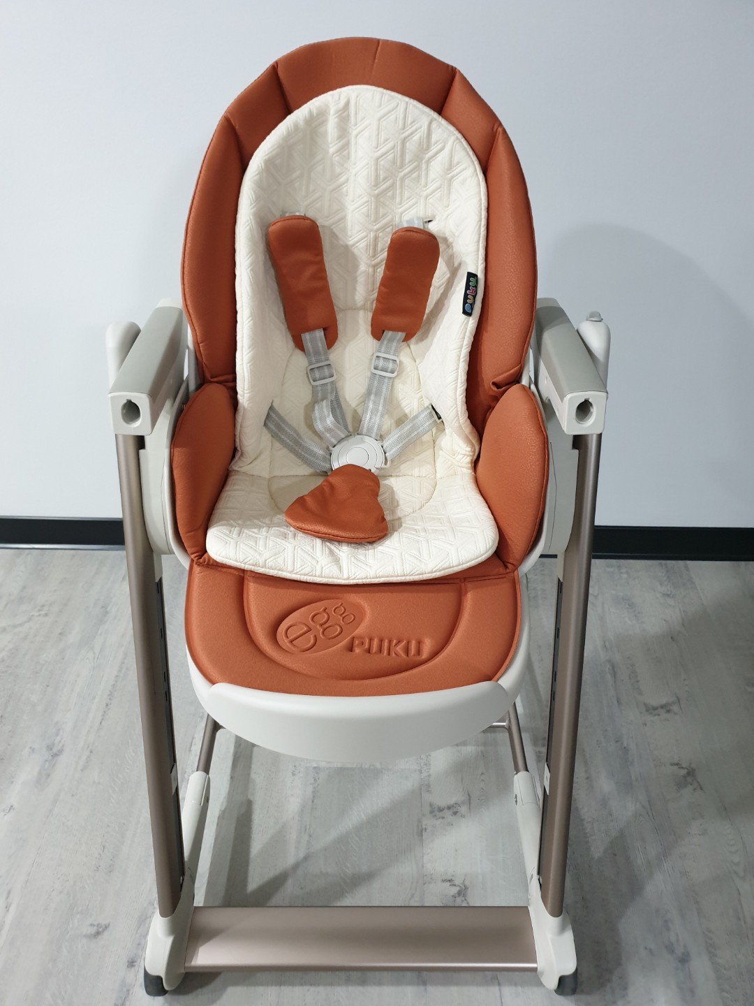 Puku egg deals high chair