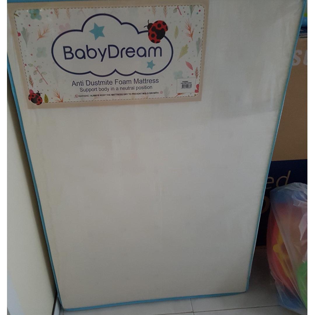 baby dream mattress