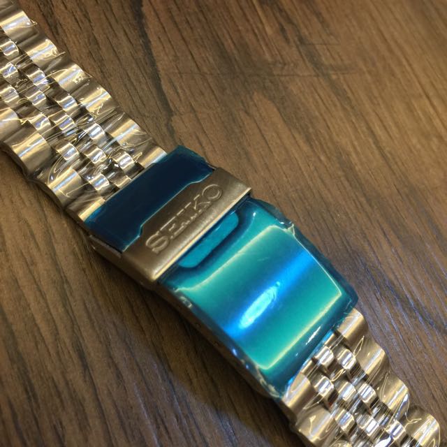 Brand New Seiko 20mm Jubilee Bracelet, Luxury, Watches on Carousell