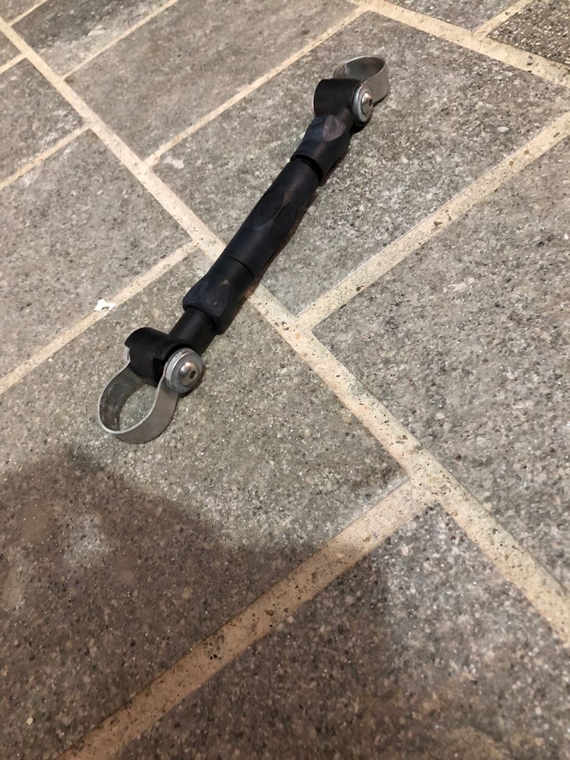 Brompton handlebar brace clearance
