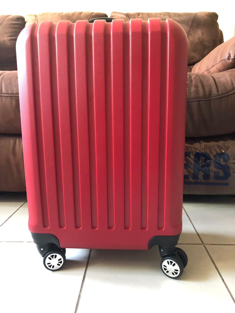 cabin size luggage, Hobbies & Toys, Travel, Luggage on Carousell