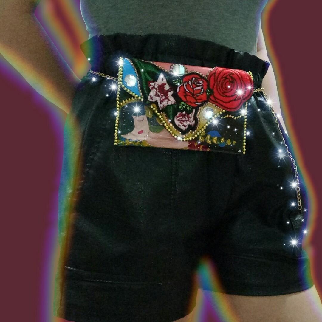 Dame Endormido Handpainted (Category: Beach Bags) located in Quezon City. Submitted by fuzzmnl (Listing ID 221877838, Image 2). Description: Gold chain with design + leather belt 599.00 Plain gold chain (one layer) + leather belt 450.00 Leather belt only 350.00 Check out my ig account @dipmeinpaint #winyogurt #listforsm #EndGameYourExcess.