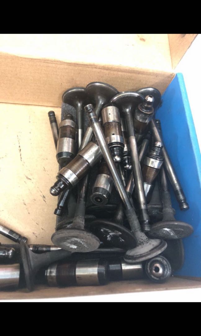 Evo 9 valve and lifters, Car Accessories, Accessories on Carousell