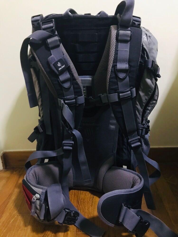 Hiking backpack best sale with back support