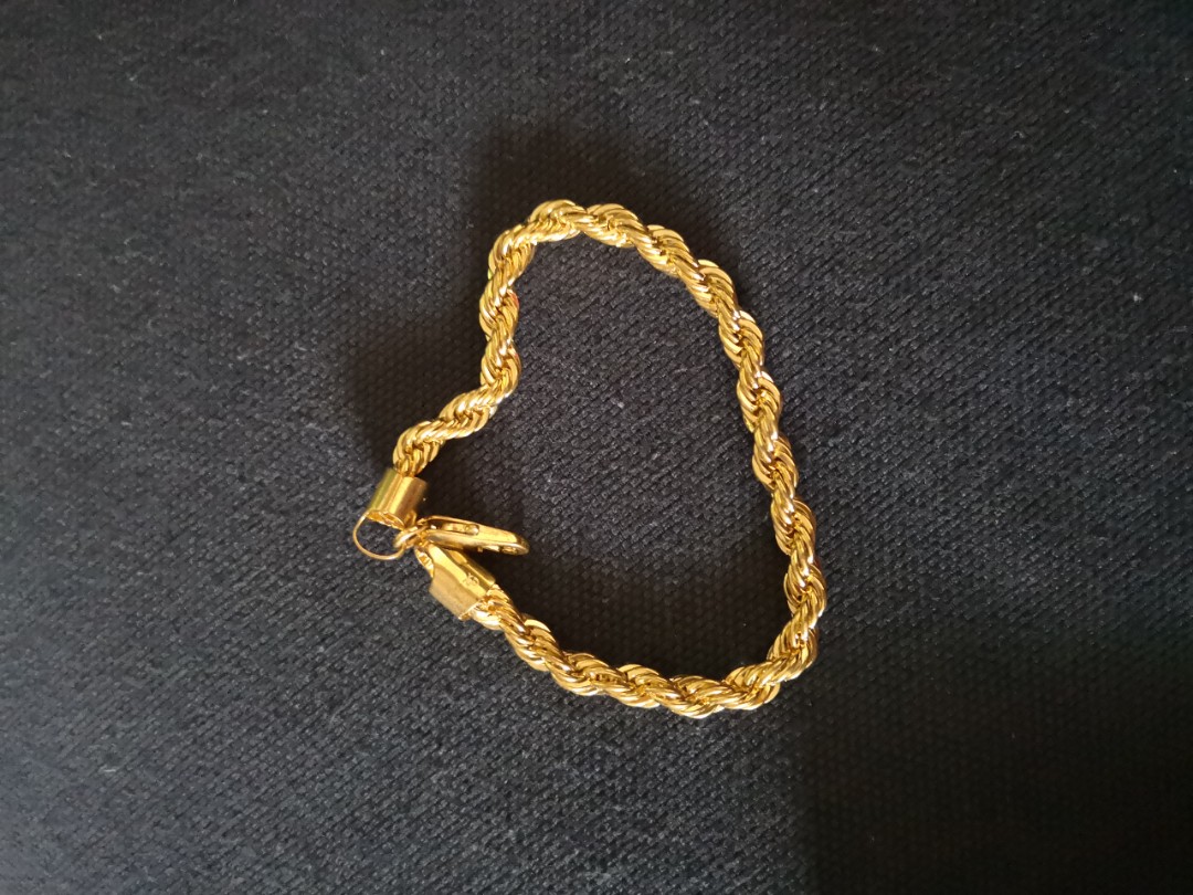 Imitation/fake gold bracelet, Luxury, Accessories on Carousell