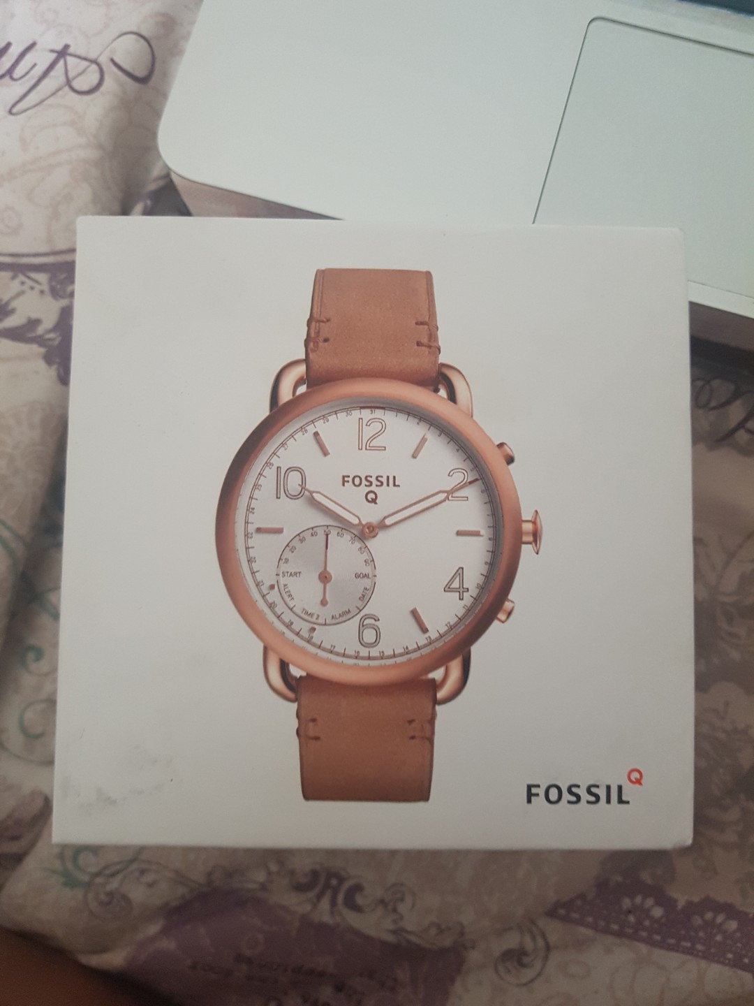 jam fossil hybrid