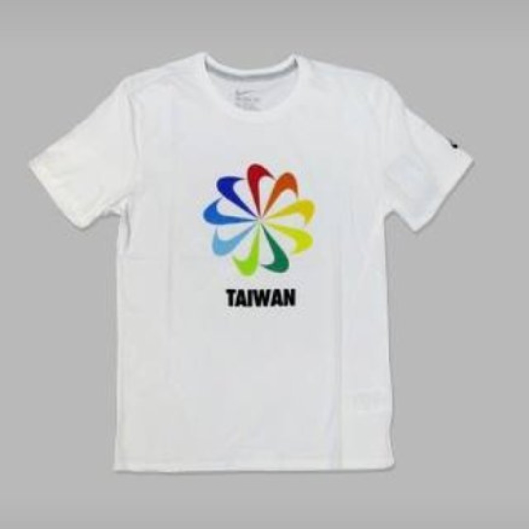 nike rainbow tee