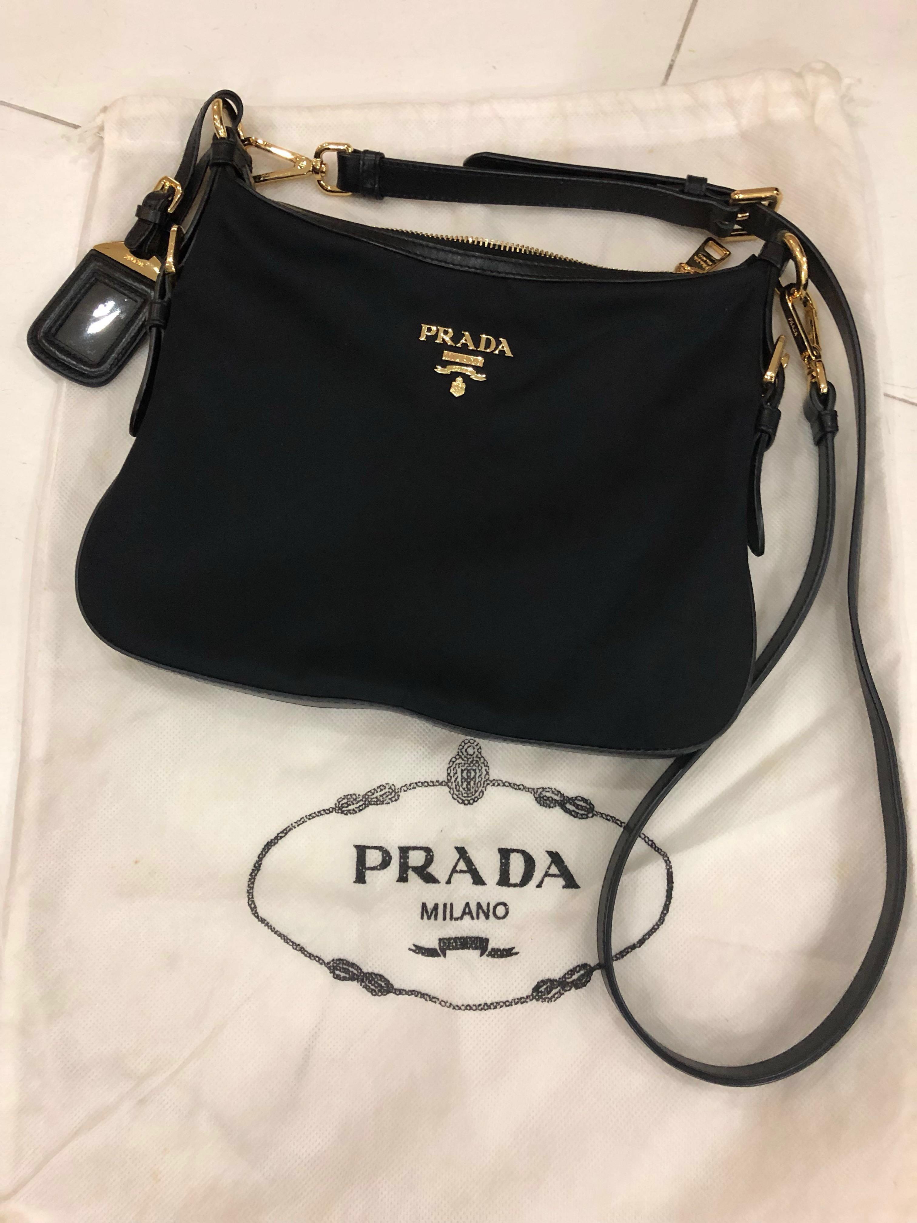Prada bt0706 store