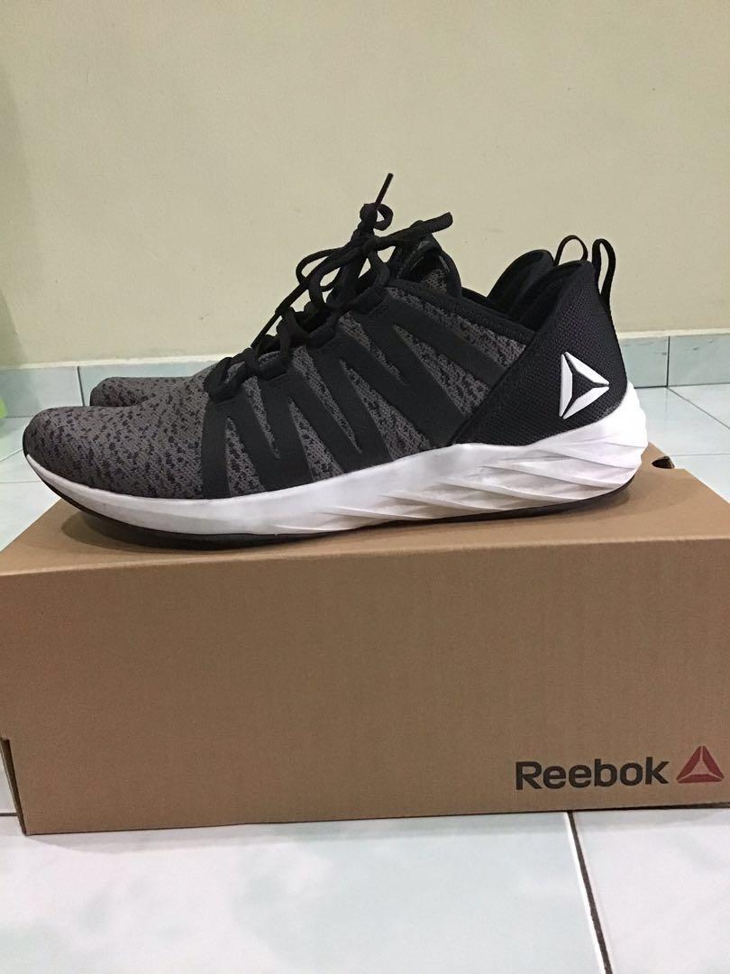 Reebok astroride future hotsell sport