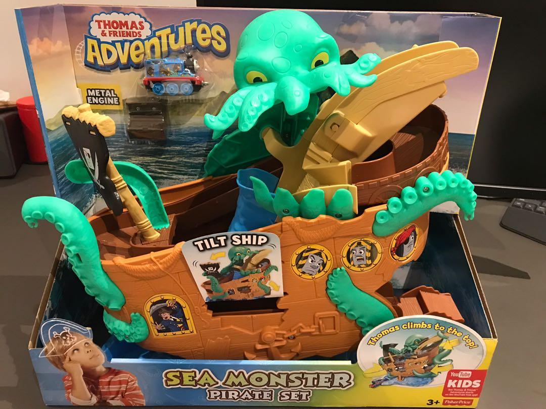 sea monster pirate set