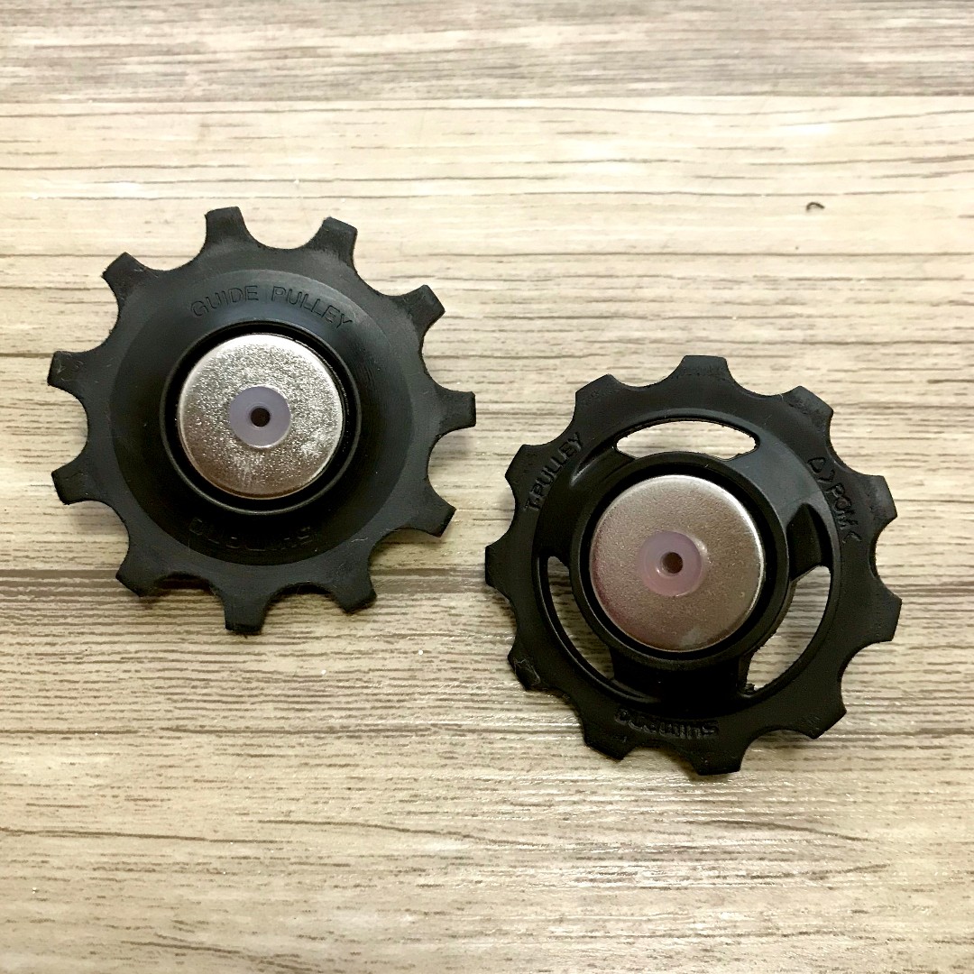 (Used) Shimano 105 R7000 Jockey Wheel, Sports Equipment, Bicycles