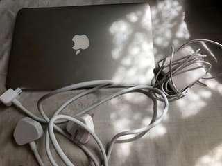 MacBook Air (11 inches)