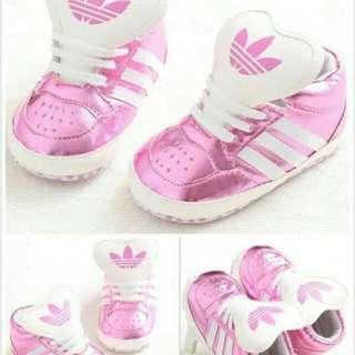 Sepatu Prewalker