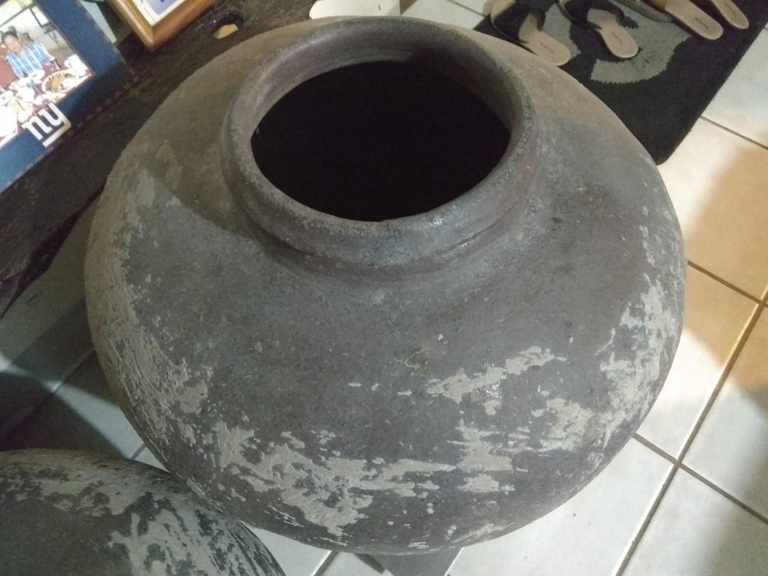 Antique jar pair 120 yrs old 30 kilo each (Category: Vases & Decorative Bowls) located in Manila. Submitted by ltdshop808 (Listing ID 221982174, Image 3). Description: Antique jar 120 yrs old pair only Galing iloilo Height 22 inch Lapad paikot nya 67 inch Good condition 30 kilo each Wlang basag Mabigat and solid Price p14999 pair Wyswyg Pick up only in novaliches qc Or delivery via Lalamove .