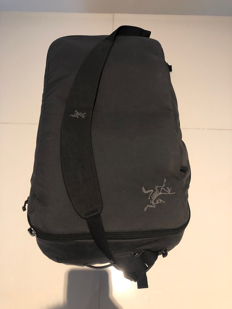 Arc'teryx covert case バックパック 黒 Arc'teryx covert case バックパック 黒 アークテリクスリュック ARC
