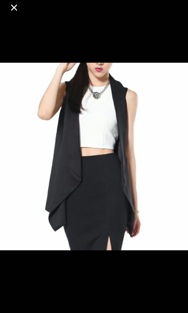 Black drape Vest, Women's Fashion, Tops, Other Tops on Carousell