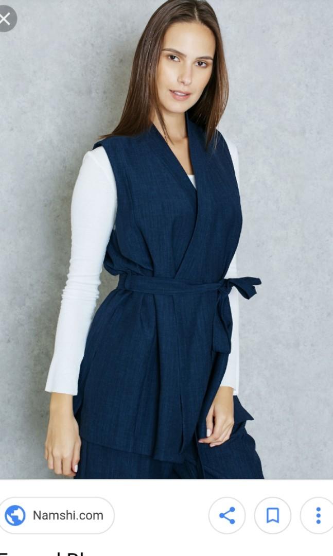 BNWT Dorothy Perkins Petite Sleeveless Jacket Women s Fashion Tops Other Tops on Carousell
