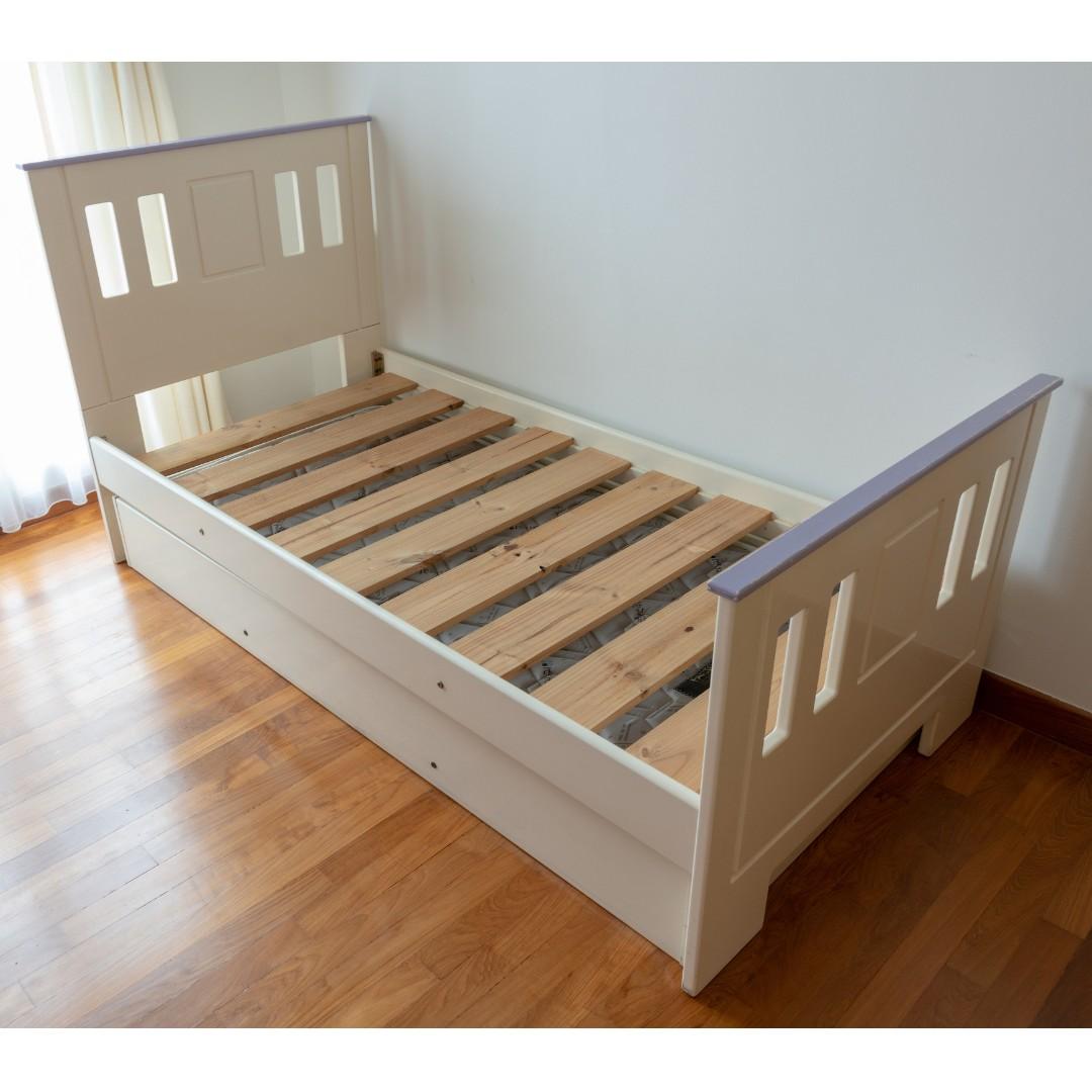 girls single bed with mattress