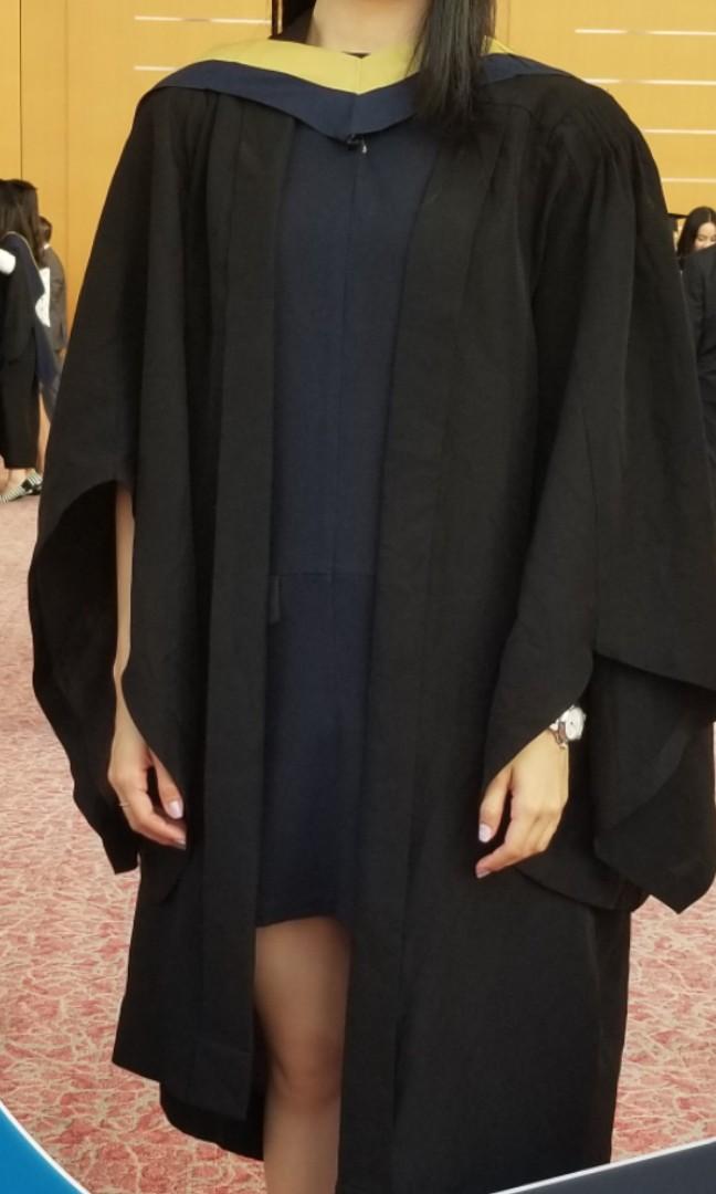 hku graduation gown color